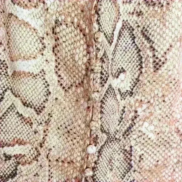 Nwt Guess Sahara Snake Print Crop  Top - Picture 4 of 5